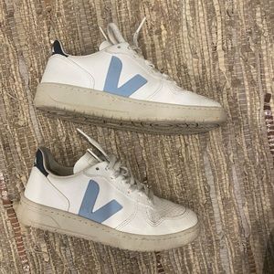 vehla sneakers